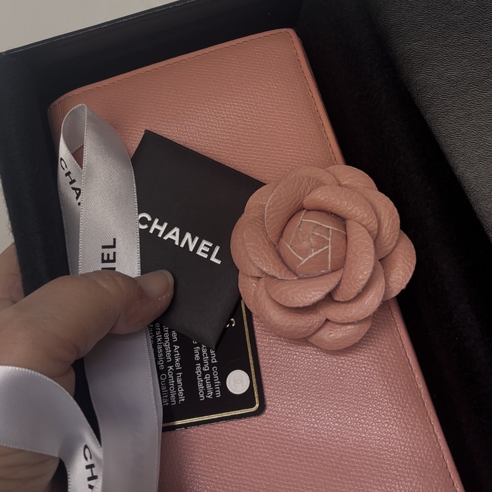 Chanel Pink Leather Wallet with cards, box, ribbon